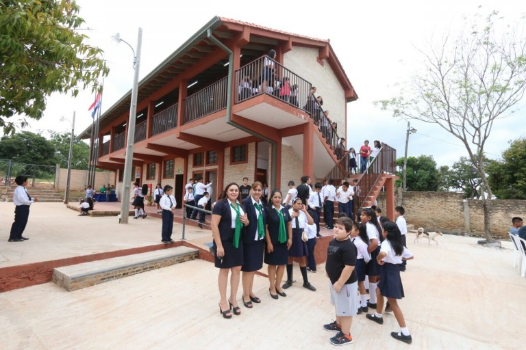 Intendente inauguró obras con fondos del FONACIDE en Loma Pyta