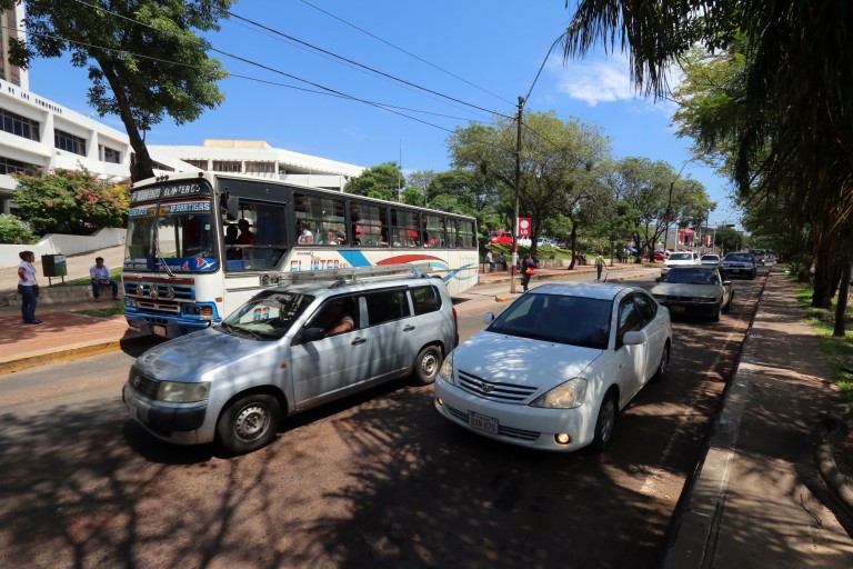 Se habilitó tráfico sobre Mcal. López, frente a la Comuna