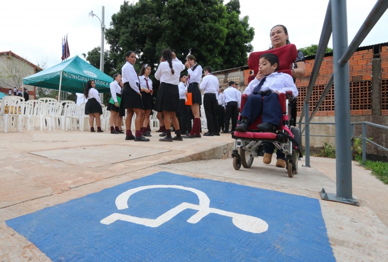 Colegiantes asuncenos aprenden sobre discapacidad con proyecto «Ponte en mi lugar»