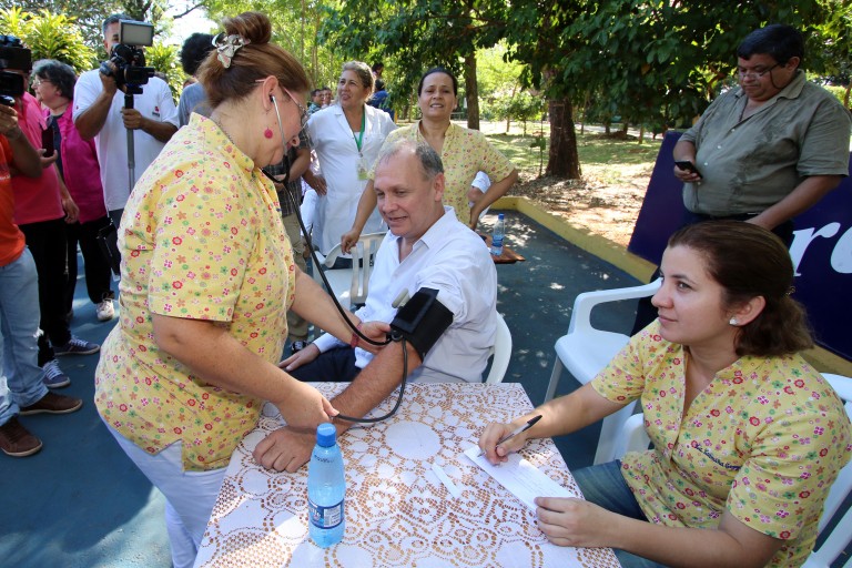 Jornada médica preventiva en el Parque Carlos Antonio López