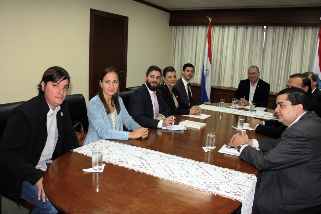 Reunión con Ministros de Hacienda y Cultura 