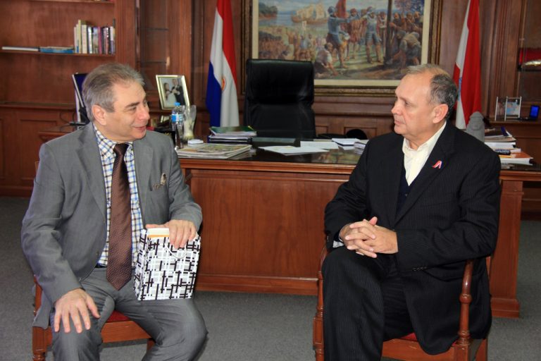 Intendente recibió al embajador ruso en Paraguay