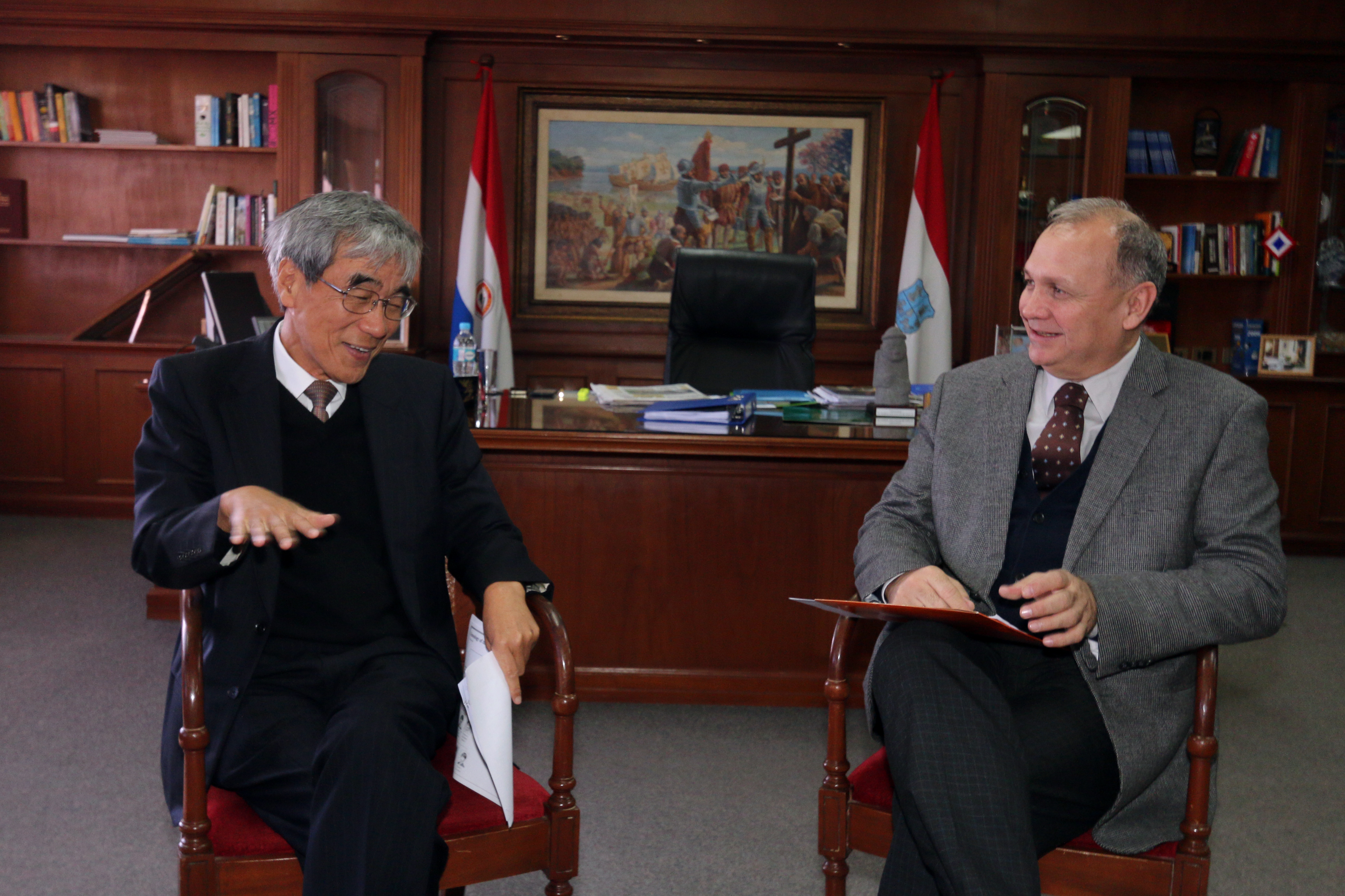 Reunión con el embajador de Japón en Paraguay, Yoshihisa Ueda