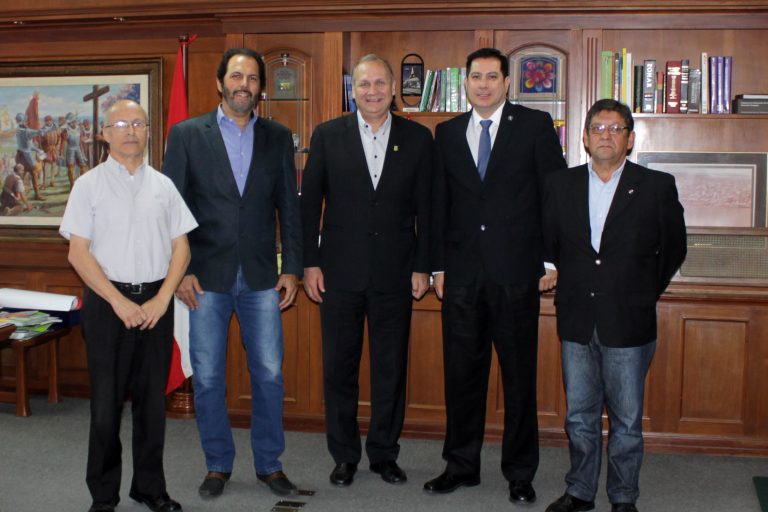 Intendente se reunió con presidentes de clubes deportivos  por proyecto de avenida 5ta.