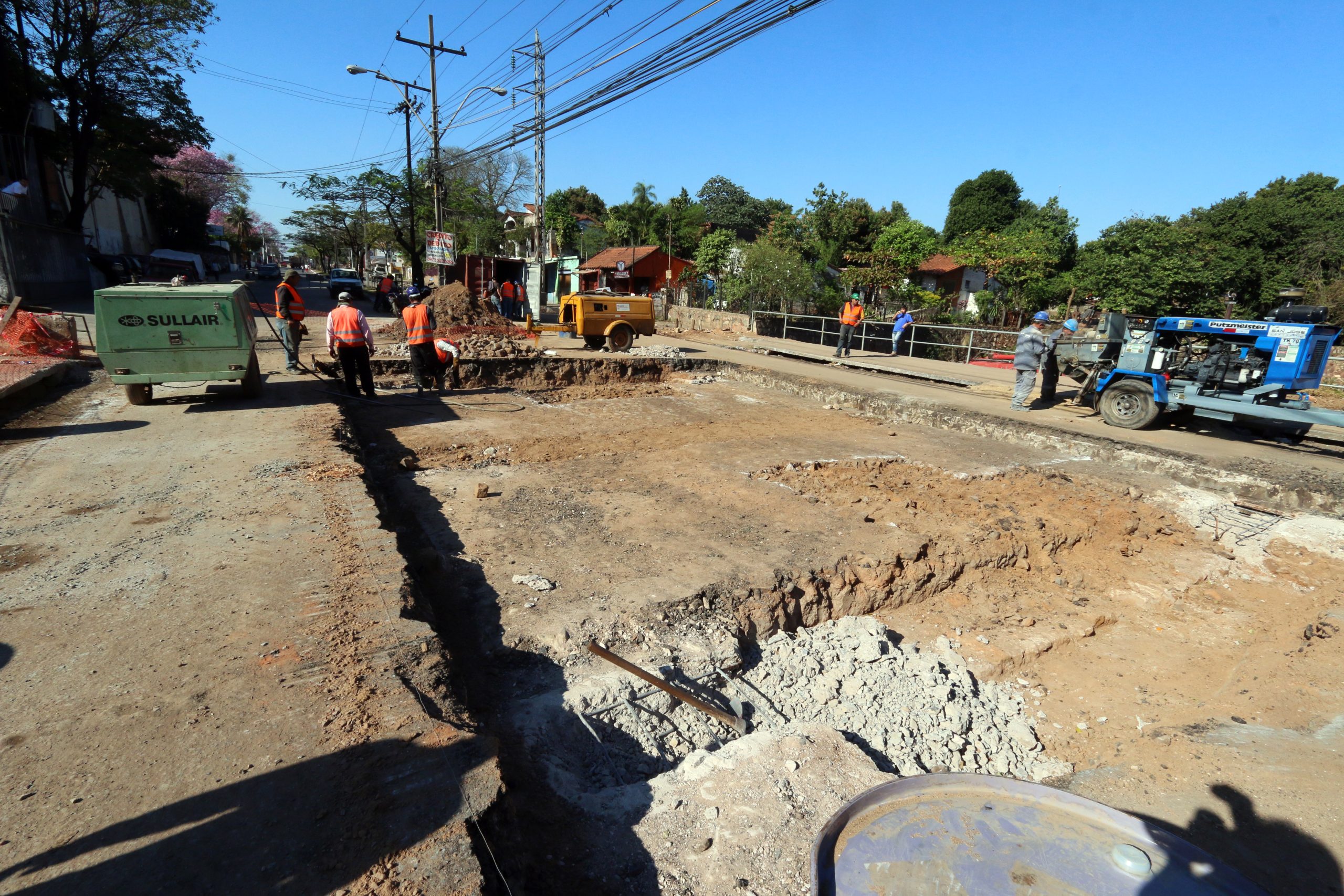 Avanzan obras de puente de Artigas y Arroyo Mburicaó