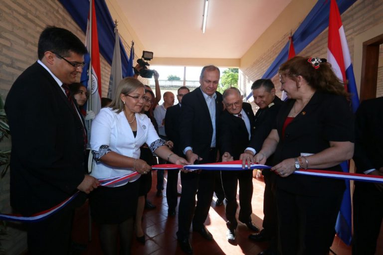 Reinauguraron Escuela y Colegio Dr. José Gaspar Rodríguez de Francia con fondos provenientes de FONACIDE