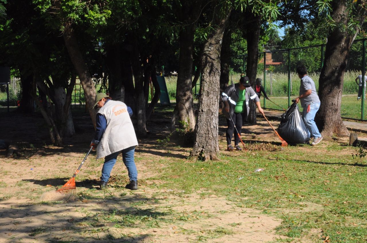 #ASUProtege inició mingas ambientales con jornada de limpieza en Loma Pyta