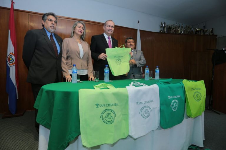 Cooperativa San Cristóbal y Municipalidad promueven el uso de bolsas ecológicas reutilizables