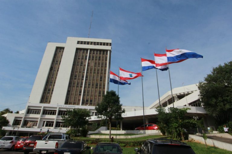 Municipio cancela pago de bonos por GS. 30.125 millones de la Administración Samaniego