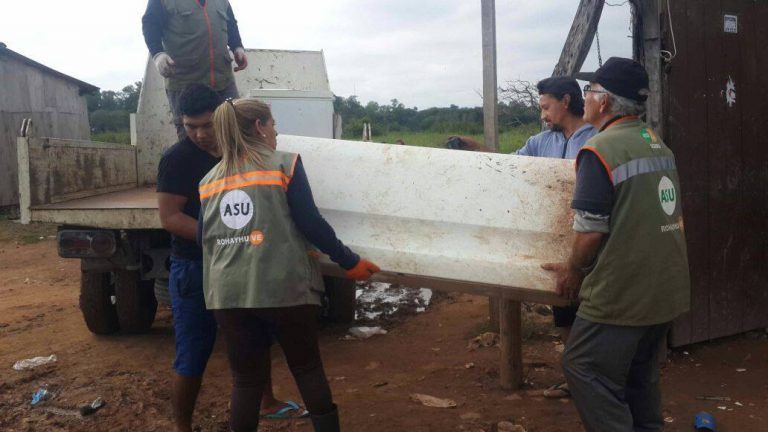 Municipalidad ya evacuó a unas 1000 familias afectadas por la crecida del río Paraguay