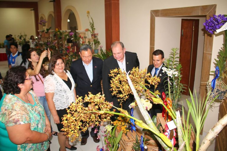 Intendente habilitó la Exposición Internacional de Orquídeas