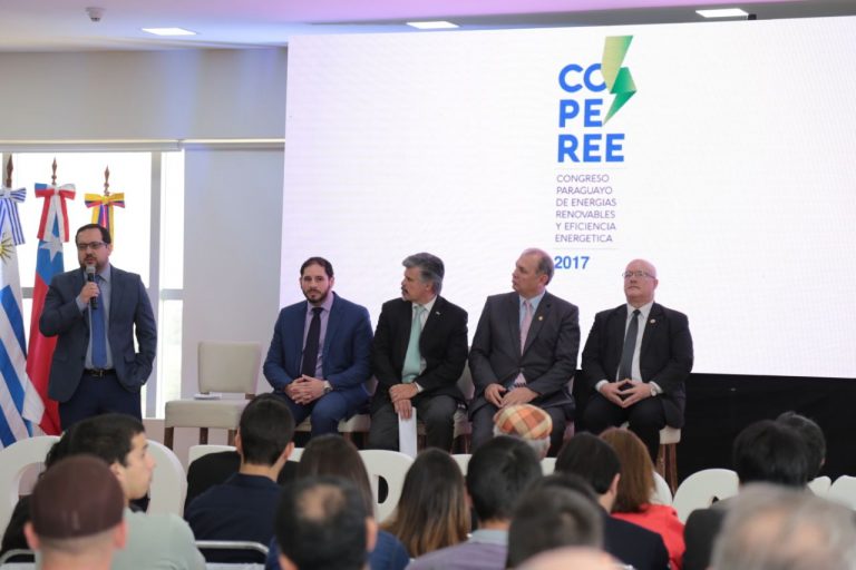Intendente participó de inauguración de Congreso Paraguayo de Energías Renovables