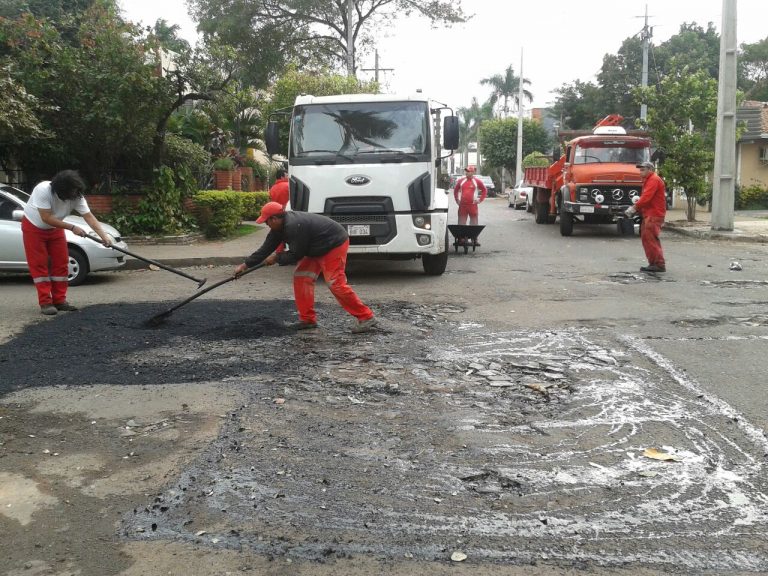 Operación 24/30: Tiempo bueno ayuda a intensificar reparaciones viales en diferentes puntos de la ciudad capital