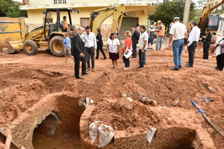 Intendente Ferreiro verificó avance de obras en tramo 1 del desagüe pluvial del acceso al Bañado Sur