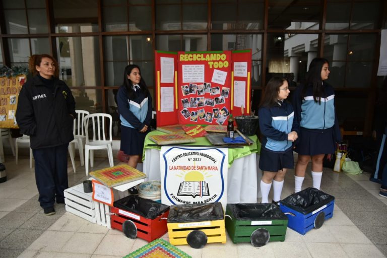 En el Día Mundial del Ambiente la Municipalidad de Asunción organizó la Expo Feria Intercolegial “Reciclando Todo”, con más de 50 instituciones educativas