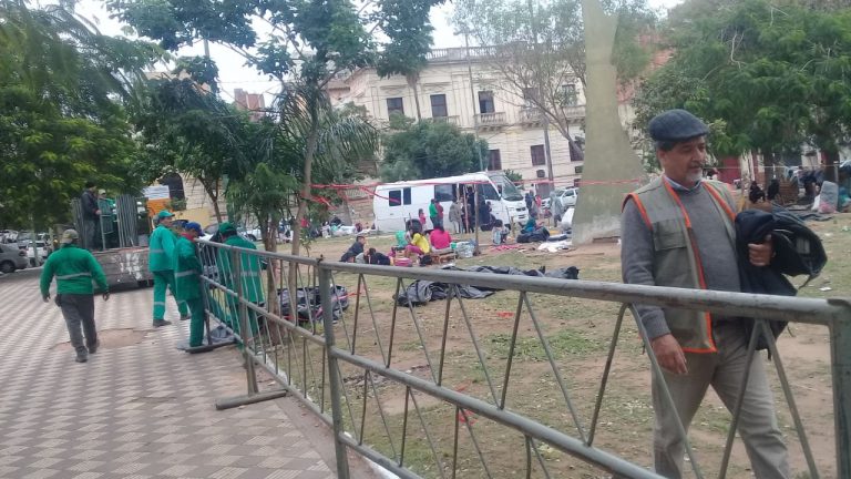 Por obras donde habrá movimiento de maquinaria pesada, Municipalidad instala vallado en Plaza de Armas