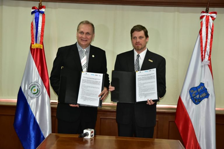 Municipalidad y ESSAP firmaron  convenio para coordinar trabajos viales y reparación de caños en Asunción