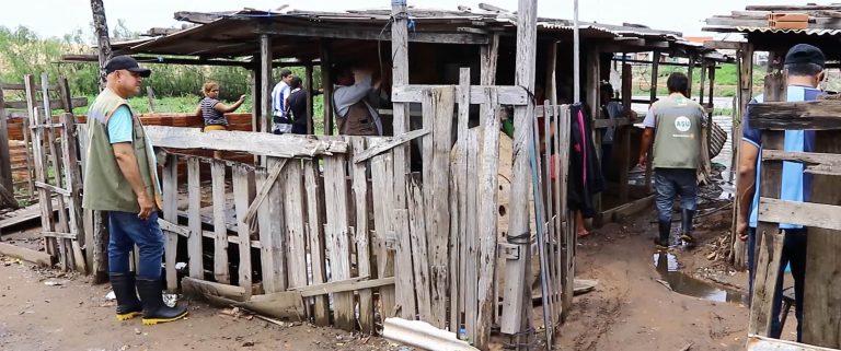 Suman 822 familias afectadas por la inundación y 50 refugios habilitados