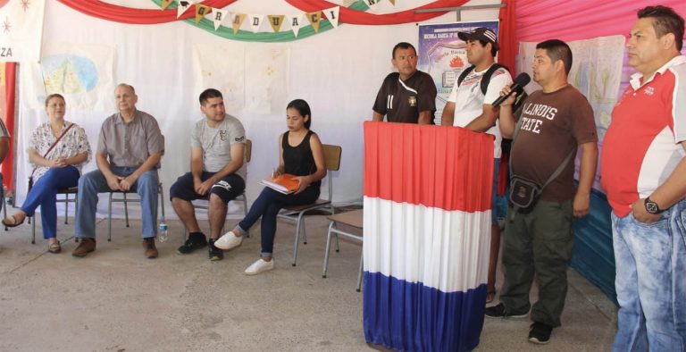 Chacariteños manifestaron al intendente su deseo de ser dueños de la tierra donde viven hace más de 30 años