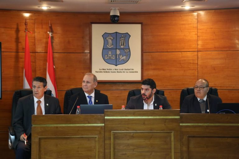 El Intendente Mario Ferreiro presentó su informe ante la Junta Municipal