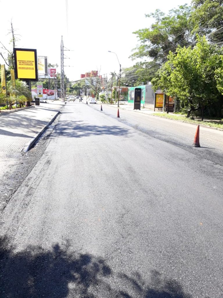 Municipalidad de Asunción intensifica bacheos en calles y avenidas