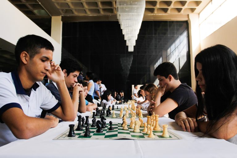 Concurrido torneo relámpago de ajedrez en la Municipalidad de Asunción
