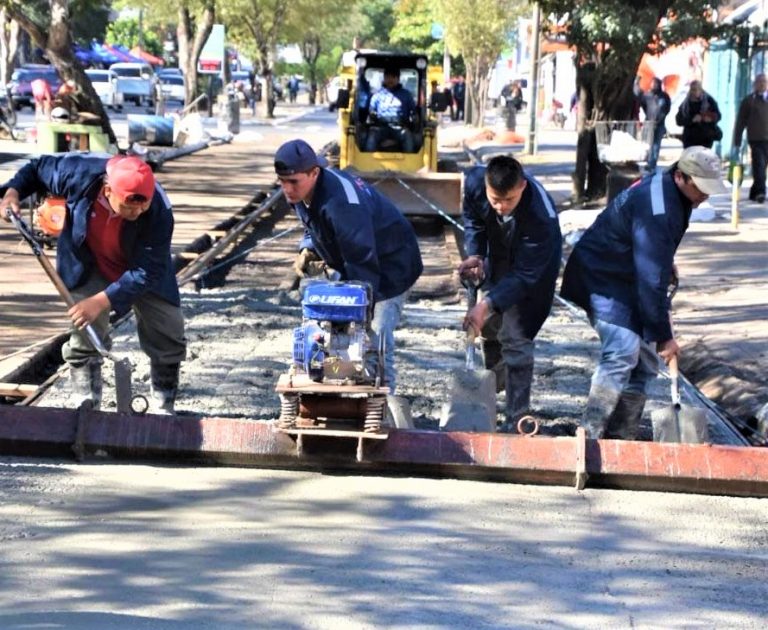 Municipalidad de Asunción realiza fresado para colocar hormigón en dársena de la avenida Carlos Antonio López, tramo Juan de Garay y Gobernador Irala