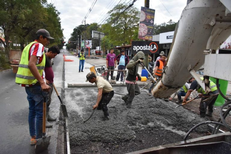 Continúan obras de pavimento hidráulico en la avenida Félix Bogado y 18 de Julio