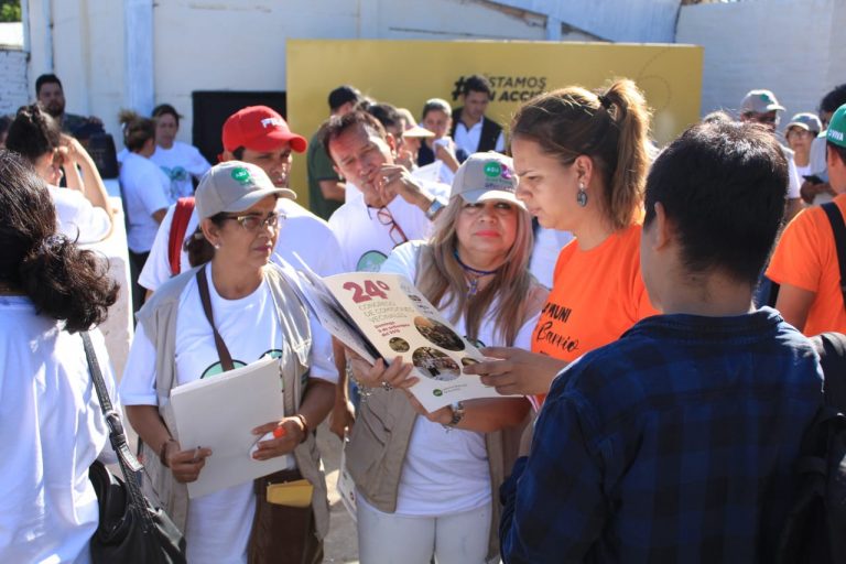 Municipalidad intensifica campaña contra el dengue en bañado Tacumbú