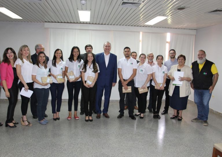 7 Nuevos funcionarios tecnólogos para la Dirección de Salubridad fueron elegidos luego de participar en Concurso de meritos y aptitudes en la Municipalidad de Asunción