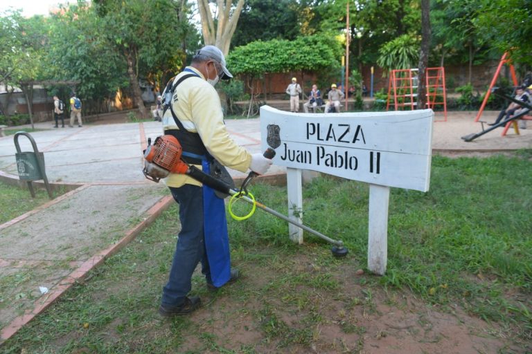 Municipalidad prosigue lucha contra el dengue en el barrio San Vicente
