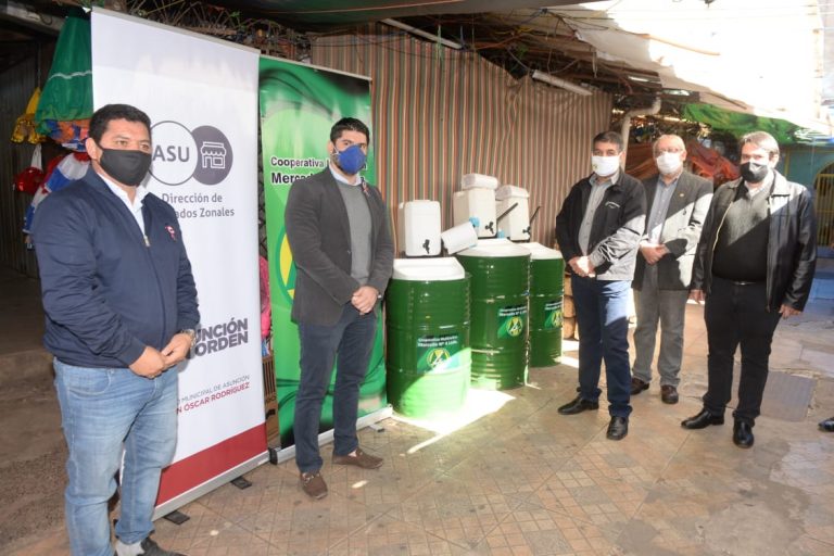 Mercado 4 celebró su 78º Aniversario recibiendo implementos de higiene para proteger a permisionarios y clientes