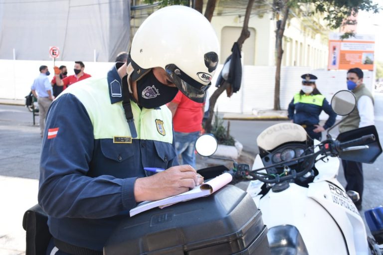 La Policía Municipal de Tránsito (PMT) realizará controles de motocicletas en diversos puntos de Asunción y verificará si sus conductores cumplen con todos los requisitos