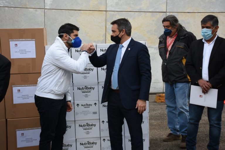 Embajada de Argentina y empresarios de ese país donaron un lote importante de medicamentos a la Municipalidad de Asunción