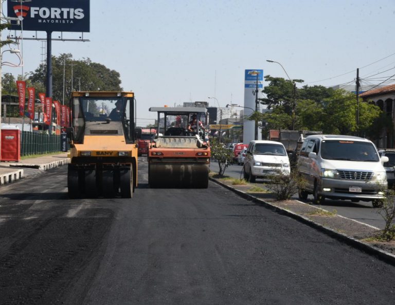 Intensa actividad el fin de semana permitieron avances importantes de las obras viales municipales en Asunción