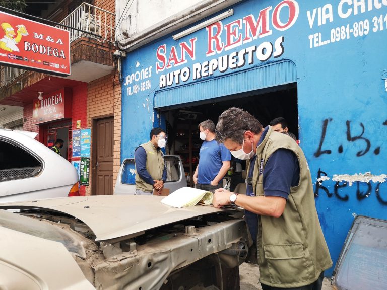 Continúan los controles tendientes a lograr el uso adecuado de veredas en la avenida Eusebio Ayala