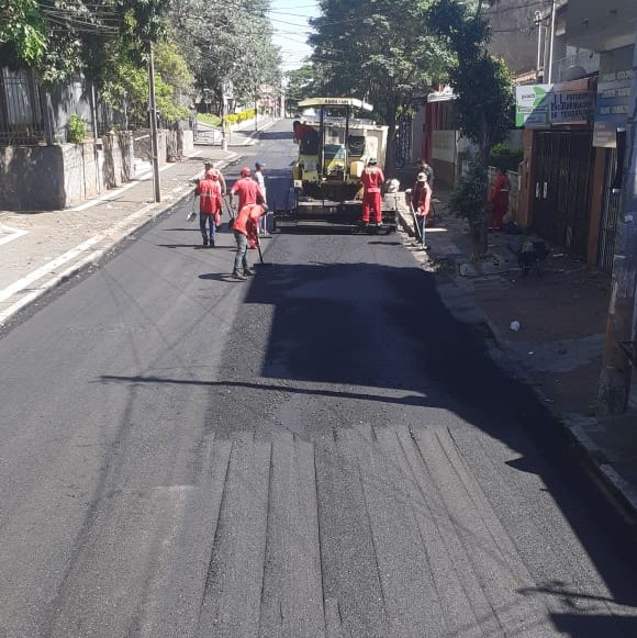 Municipalidad prosiguió este fin de semana con los trabajos de recapado de calles aledañas al Palacio de Justicia