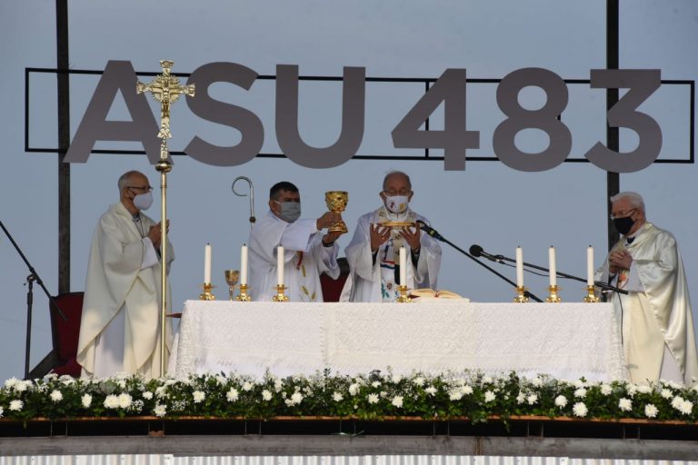 Auto Misa en honor de la Virgen de Caacupé se celebrará en la Costanera de Asunción el 8 de diciembre desde las 08:00 horas