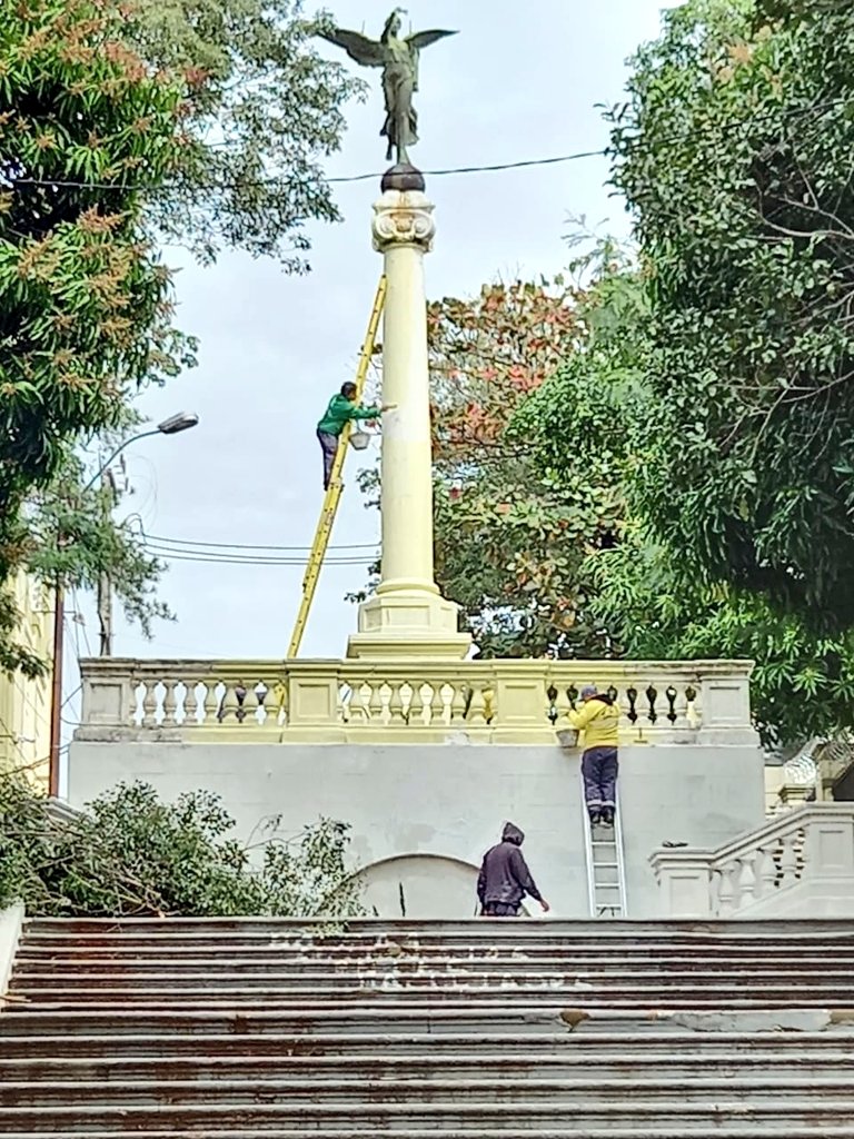 Trabajos de revitalización y puesta en valor se realizan en la Escalinata Antequera considerada uno de los patrimonios históricos de Asunción