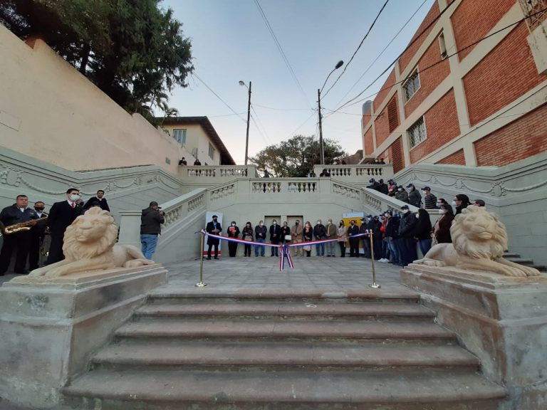 Intendente Rodríguez inauguró las obras de restauración y mejoras en la Escalinata Antequera