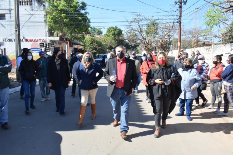 Intendente Ojeda inauguró pavimento asfaltico de importantes arterias  en el barrio Tablada Nueva