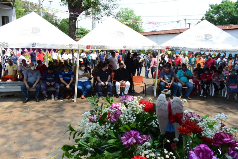 Obreros de la Dirección de Servicios Urbanos festejaron el día de San Miguel en compañía del Intendente Ojeda y una distinguida comitiva