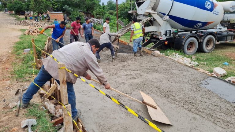Municipalidad de Asunción construyó puente de hormigón en la calle Amador de Montoya en Zeballos Cue
