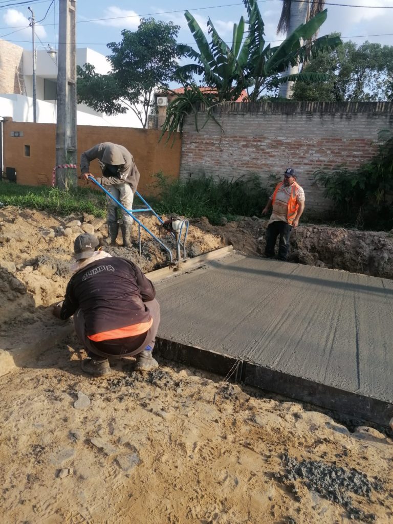 Municipalidad colocó pavimento de hormigón hidráulico en tramo complicado de la calle Areguá en Loma Pytá