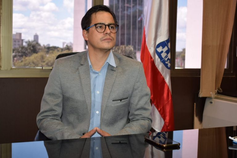 Intendente Rodríguez designó al doctor Federico Mora como nuevo director general de Gabinete