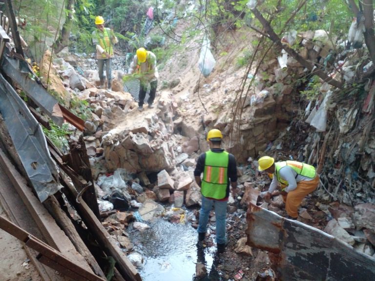 Municipalidad arrancó trabajos de construcción y reparación de muros de contención de arroyos Paraguarí y Morotí