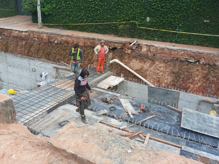 Avanza la construcción de la alcantarilla celular en el marco del proyecto del desagüe pluvial de la avenida Molas López