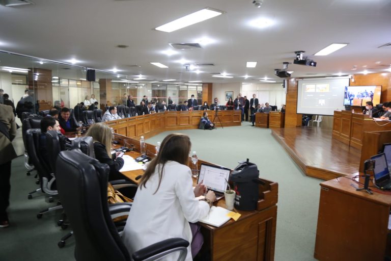 Proyecto de Ordenanza de Reordenamiento Administrativo y Financiero de la Comuna fue presentado a la Junta Municipal