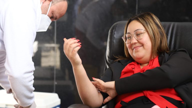 Funcionarios municipales respondieron solidariamente a la jornada de Donación de Sangre para niños y niñas con cáncer del Hospital de Clínicas