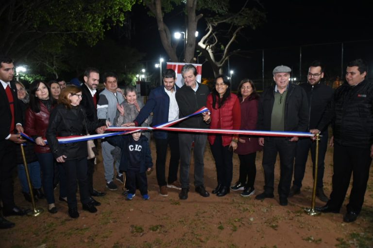 Municipalidad incorporó mejoras en la Plaza Lola de Miño del barrio Vista Alegre